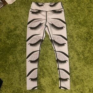 Eyelids/Eyelash Black/White Leggings